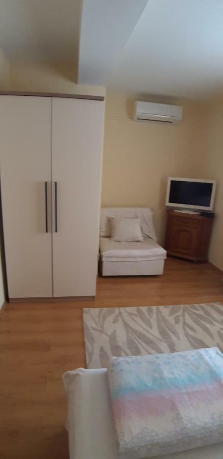 Apartment Biserka Barbat na Rabu Exterior foto