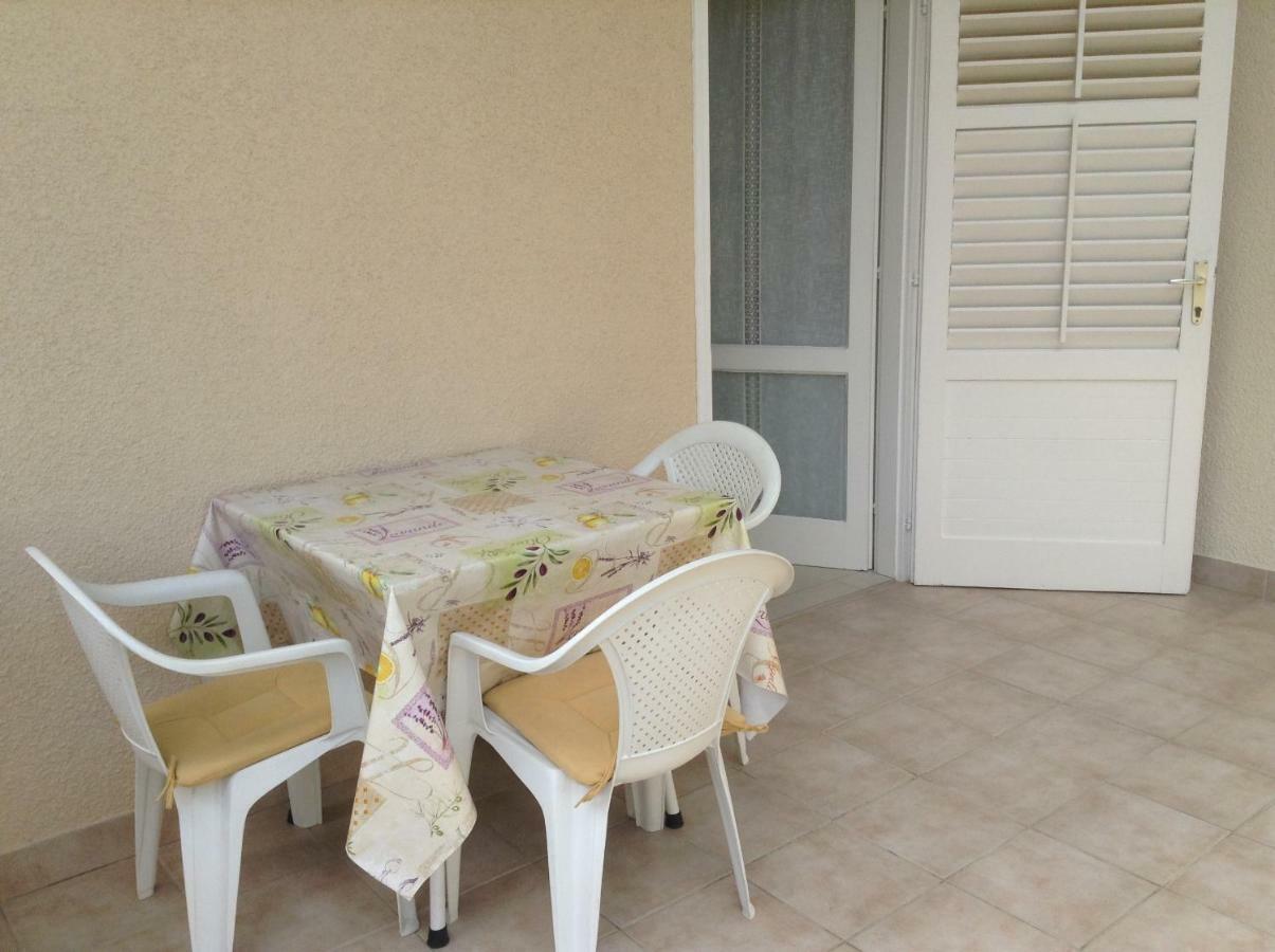 Apartment Biserka Barbat na Rabu Exterior foto